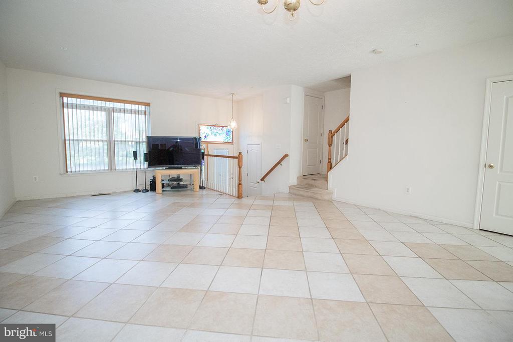 48350 LONG LANE