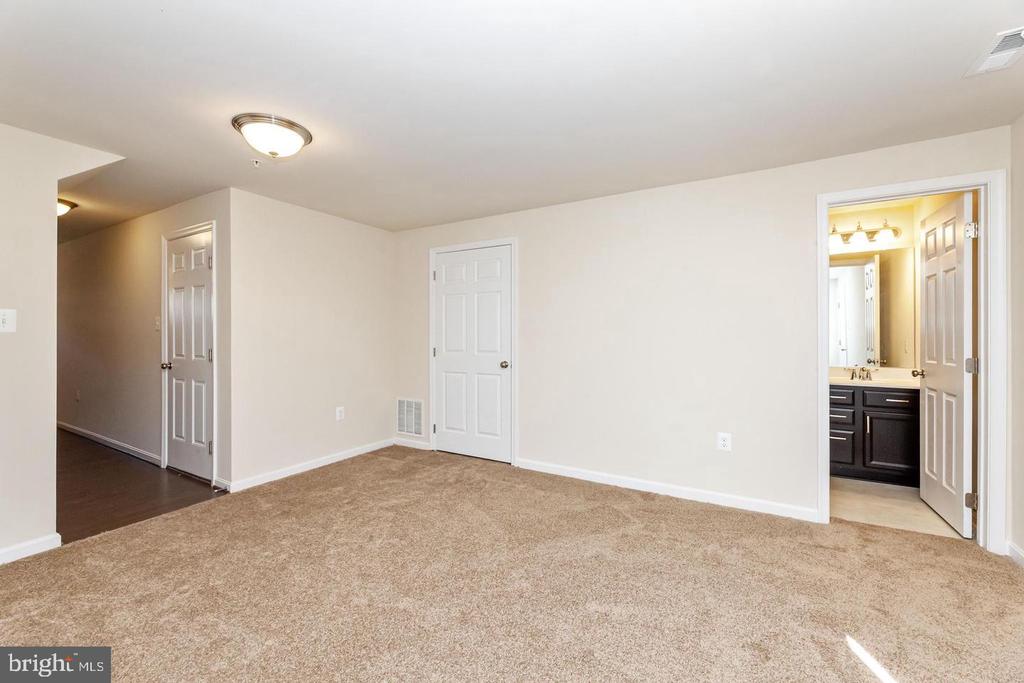 45693 BETHFIELD WAY