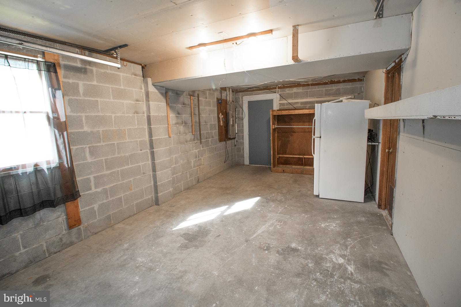 22209 LILAC WAY