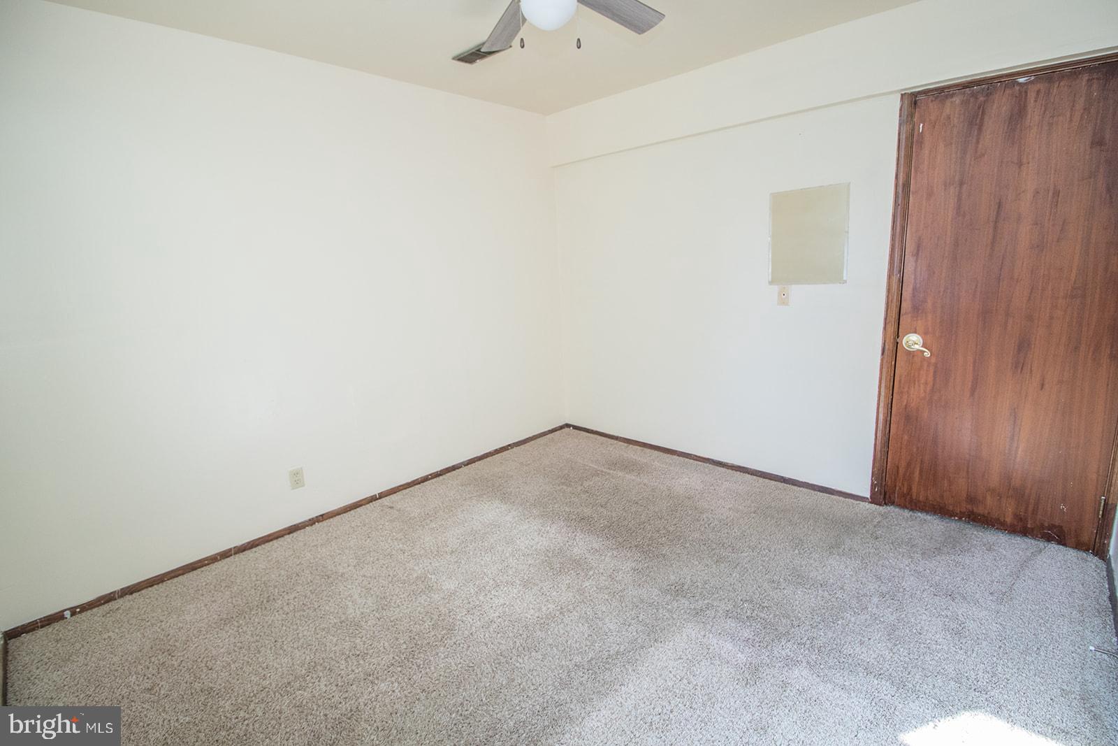 22209 LILAC WAY