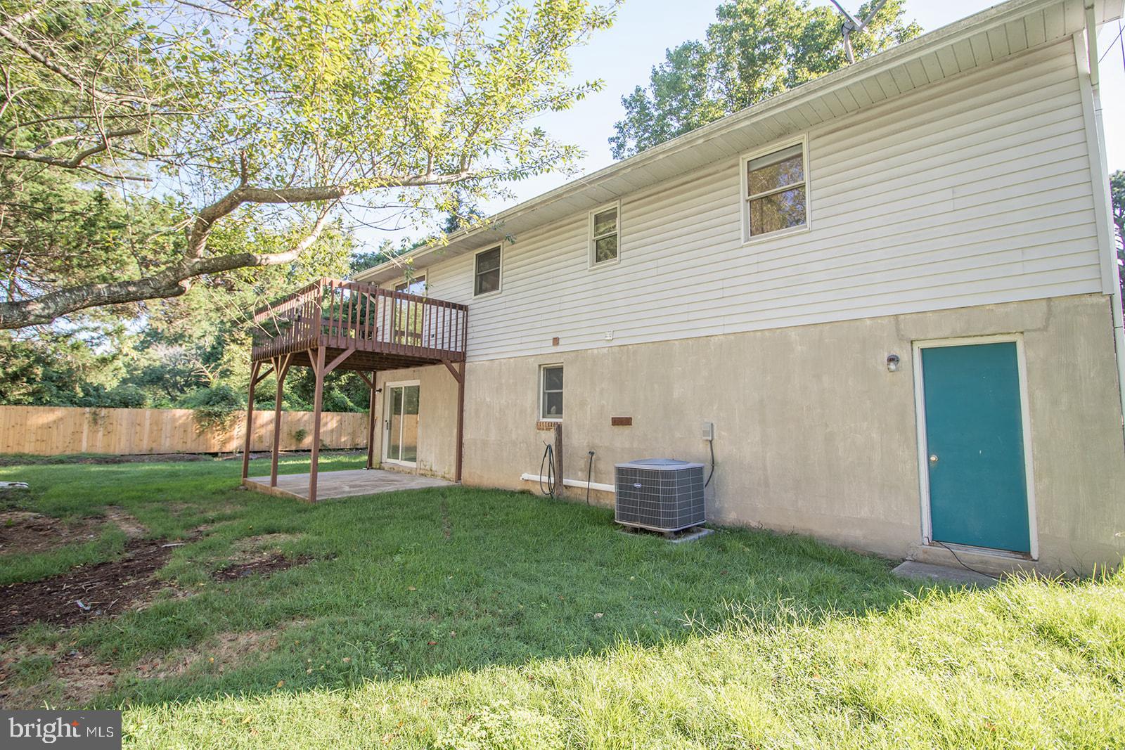 22209 LILAC WAY