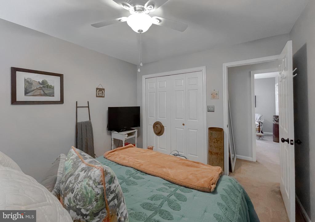 22338 WHITE OAK ROAD