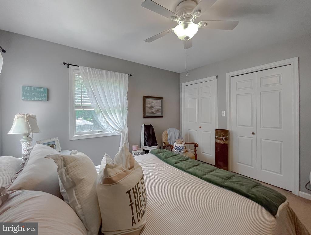 22338 WHITE OAK ROAD