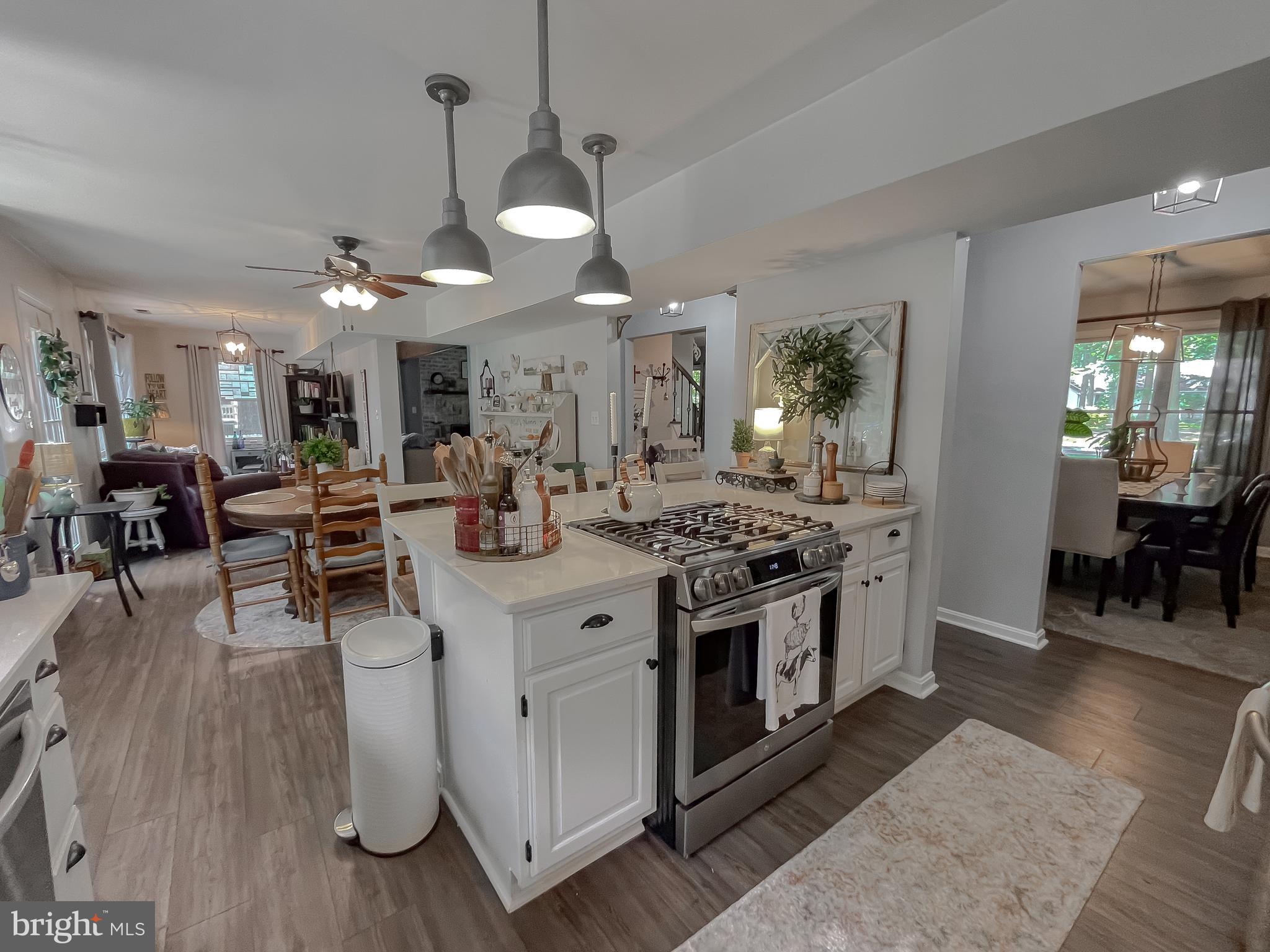 22338 WHITE OAK ROAD