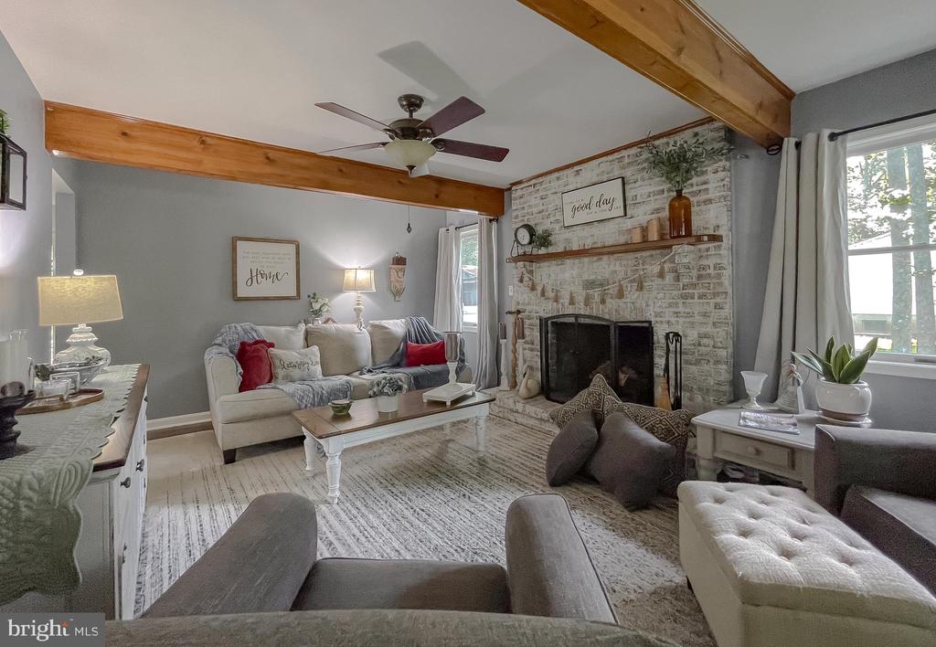 22338 WHITE OAK ROAD