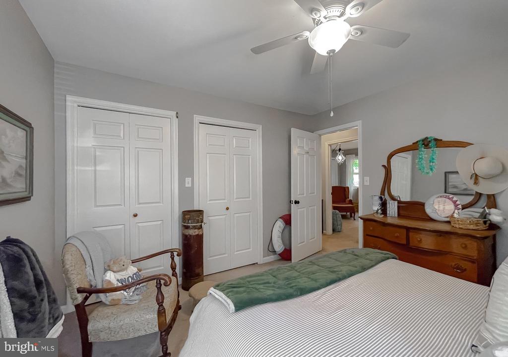 22338 WHITE OAK ROAD