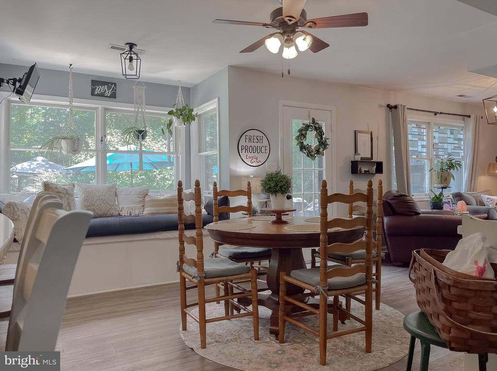 22338 WHITE OAK ROAD