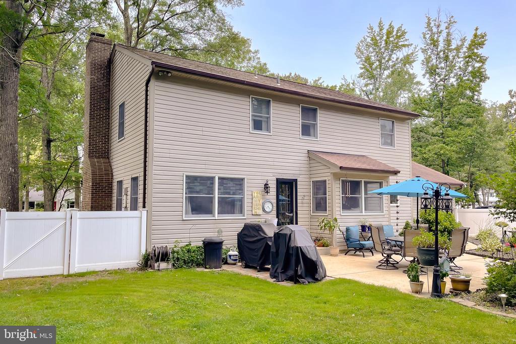 22338 WHITE OAK ROAD