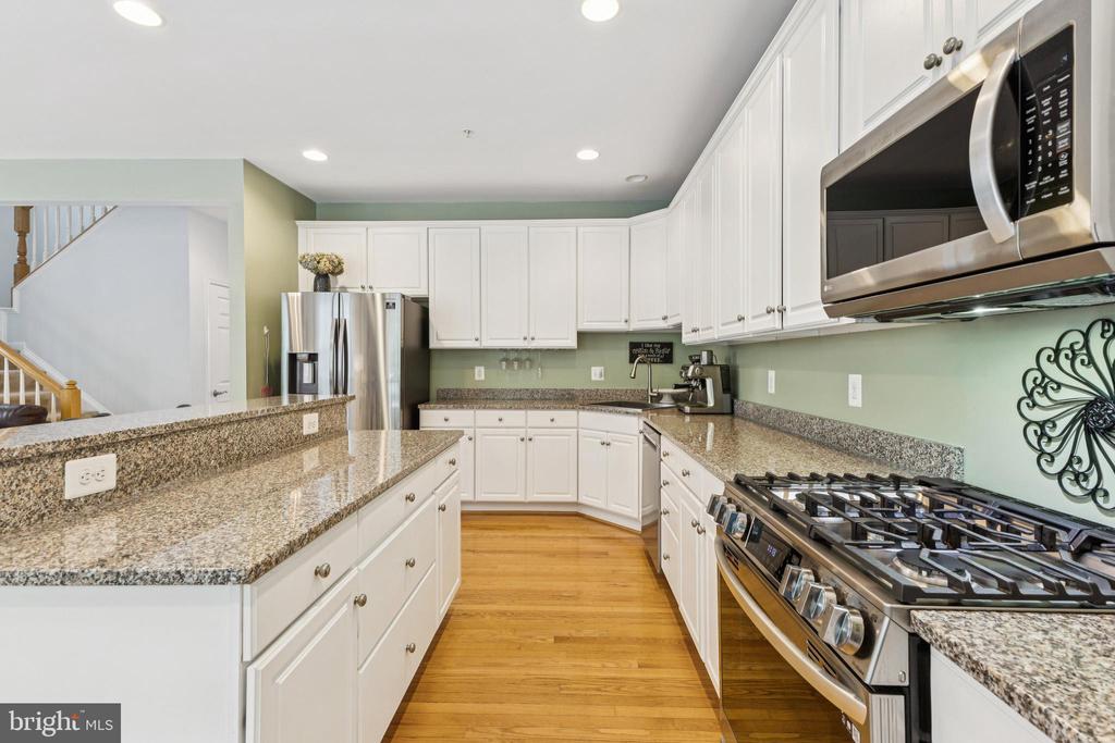 43643 EVENING PRIMROSE COURT