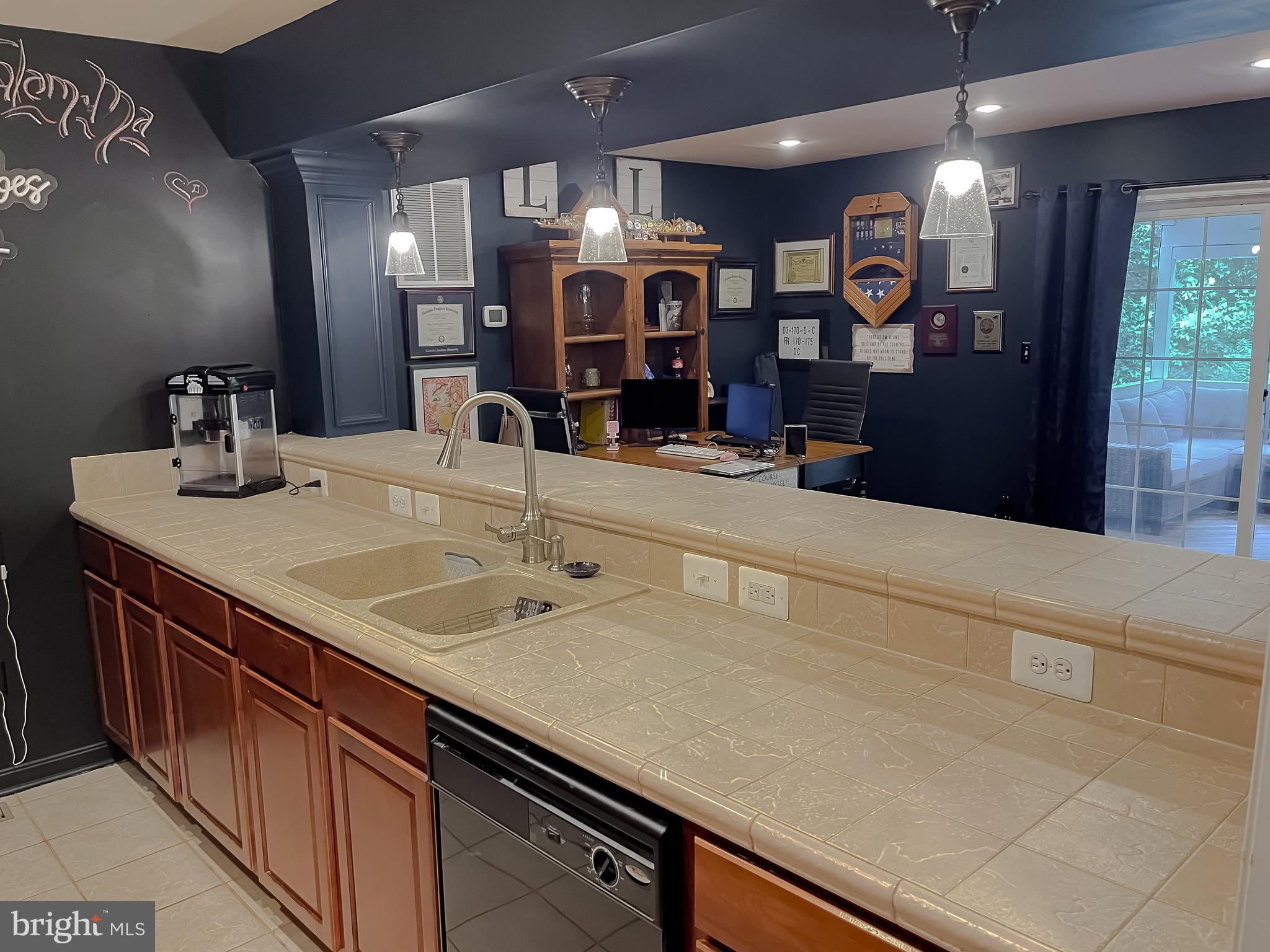 44906 GOLDEN EYE COURT