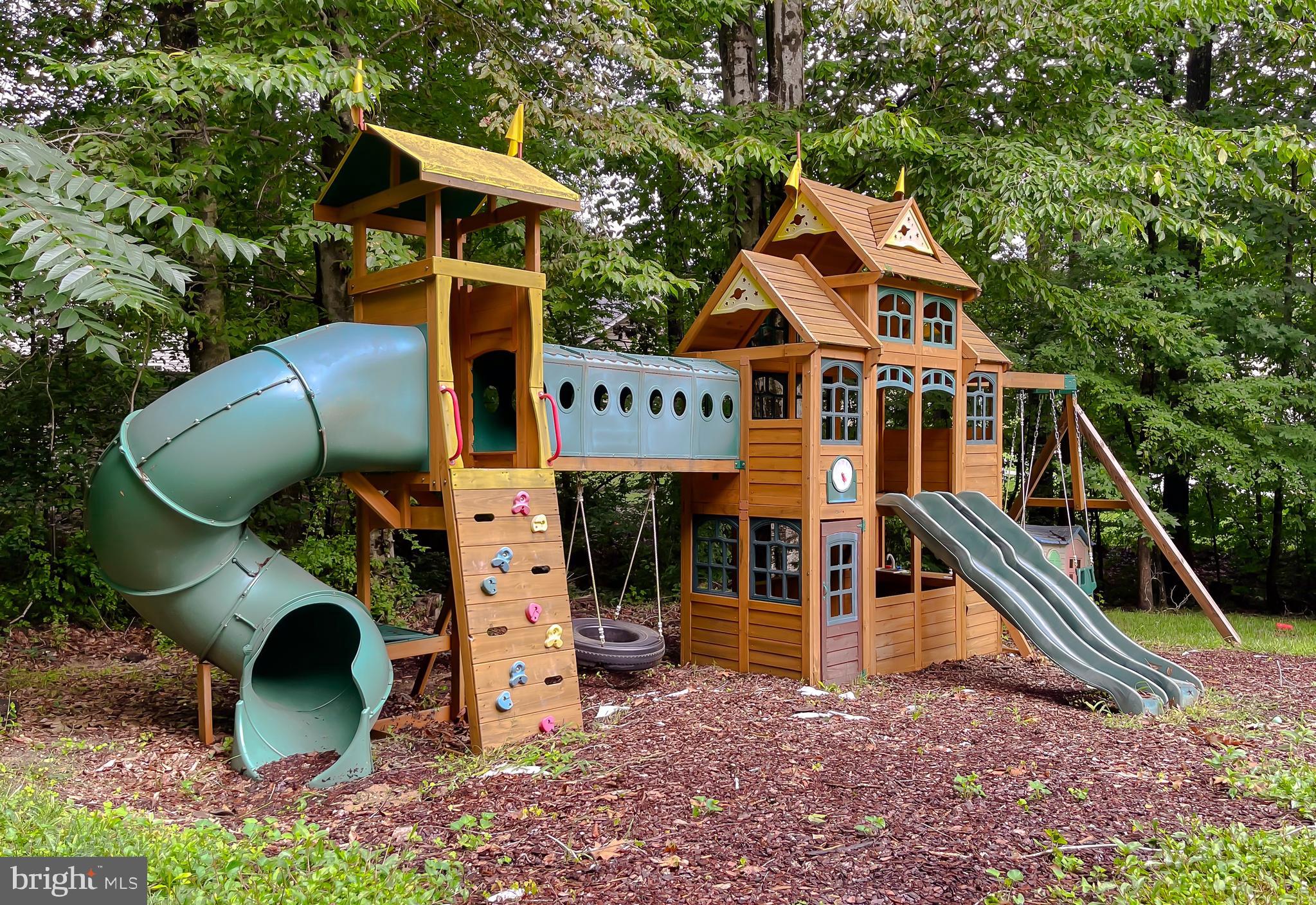 44906 GOLDEN EYE COURT
