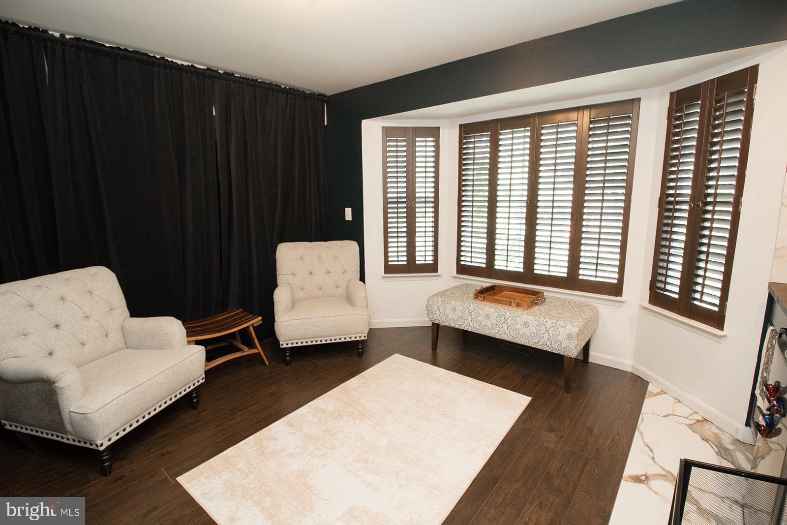 44906 GOLDEN EYE COURT
