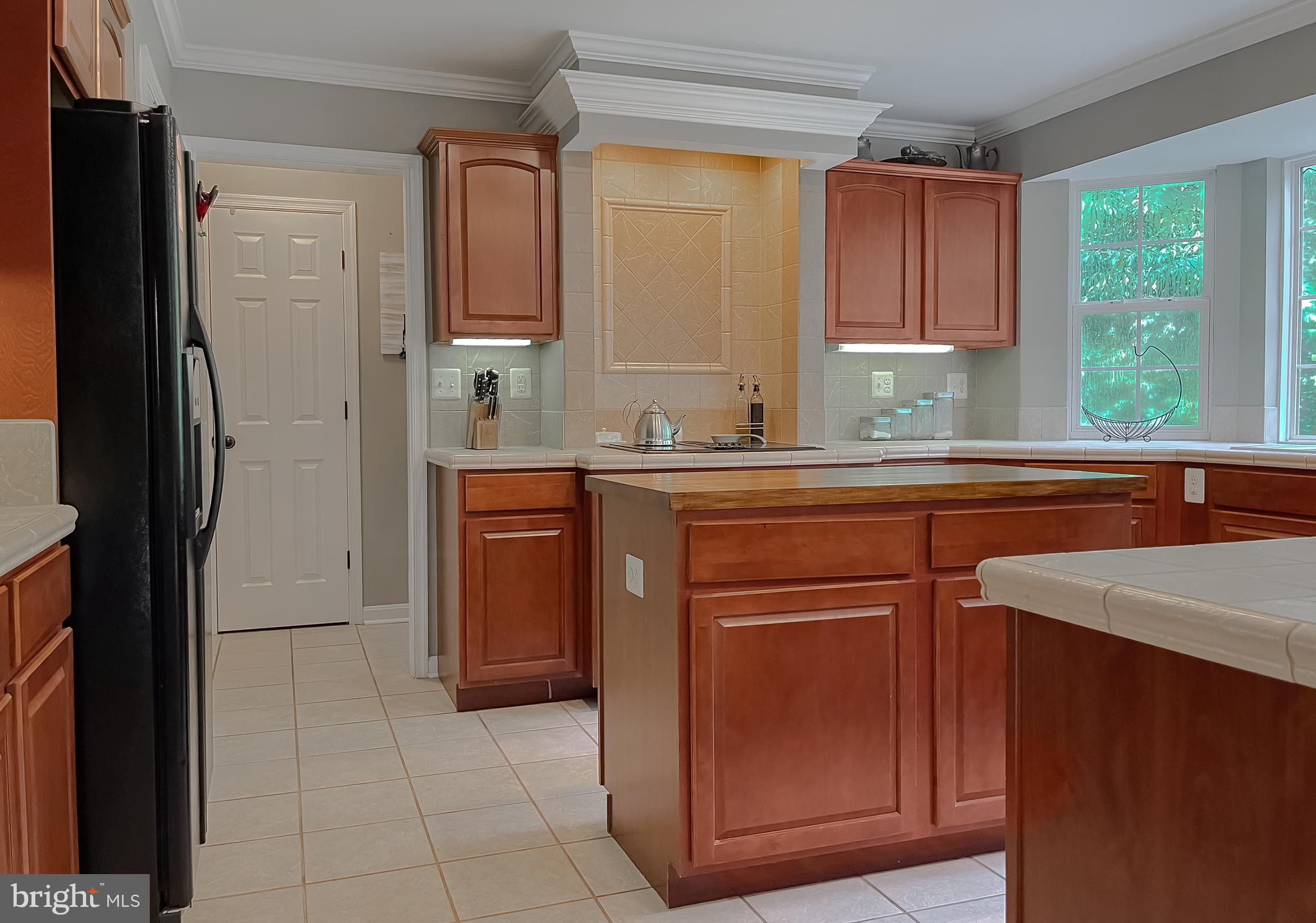 44906 GOLDEN EYE COURT