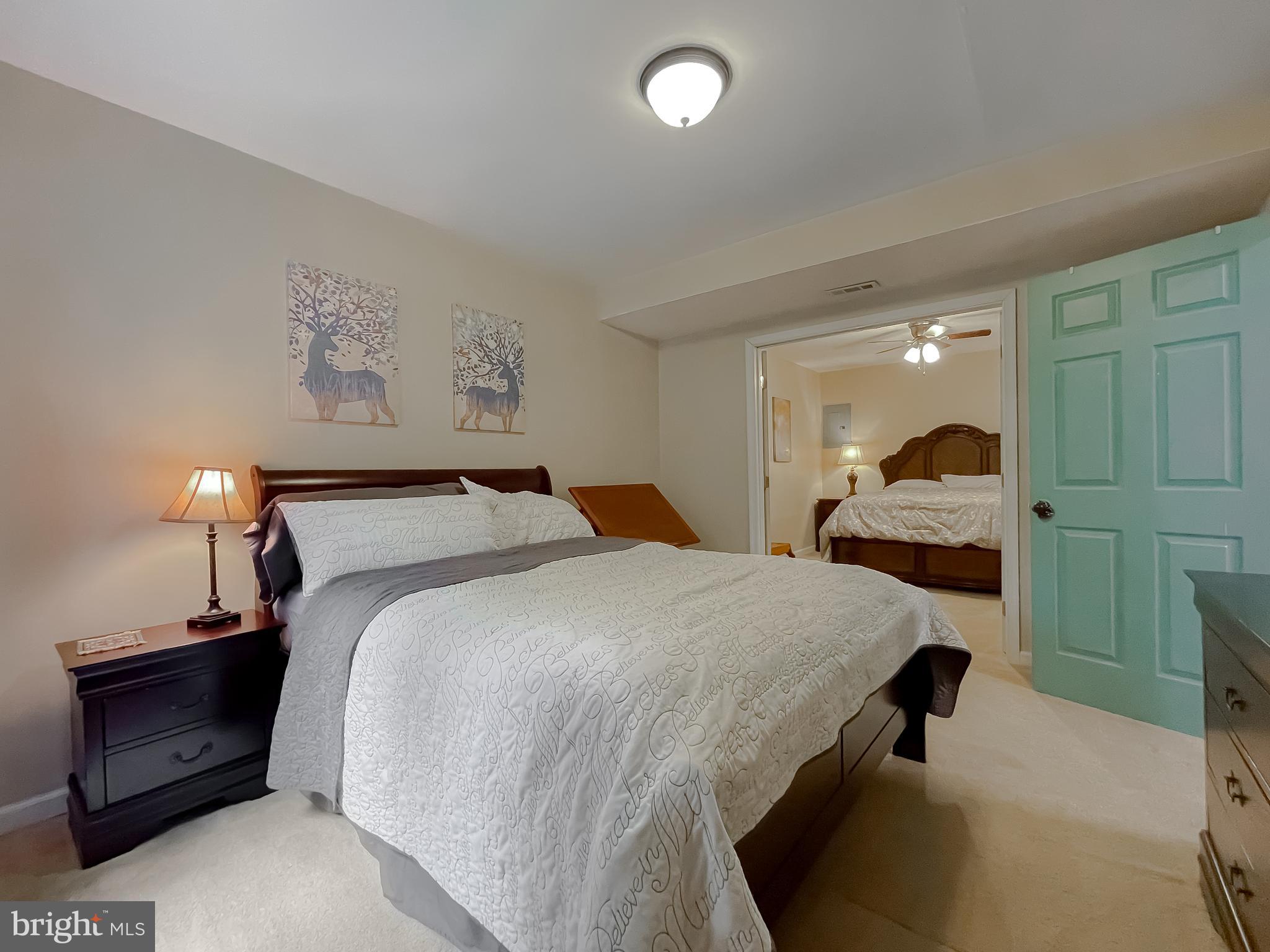 44906 GOLDEN EYE COURT