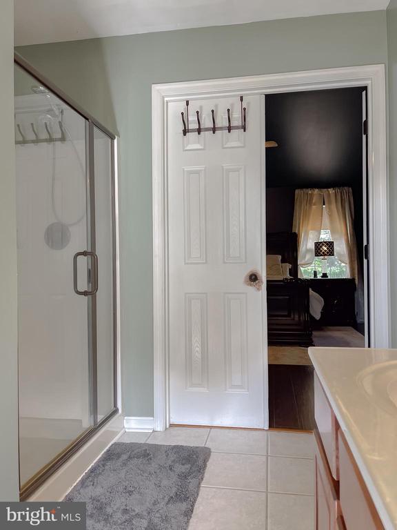 44906 GOLDEN EYE COURT