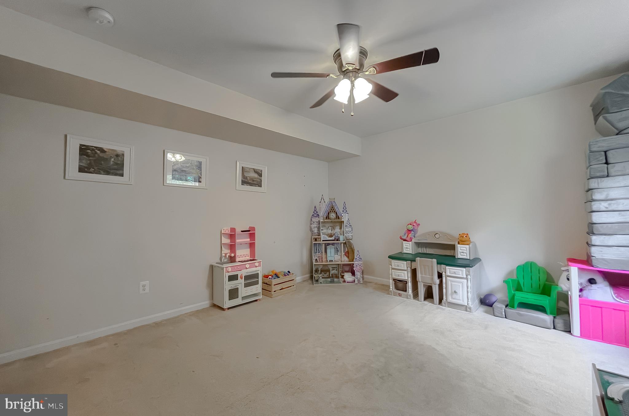 44906 GOLDEN EYE COURT