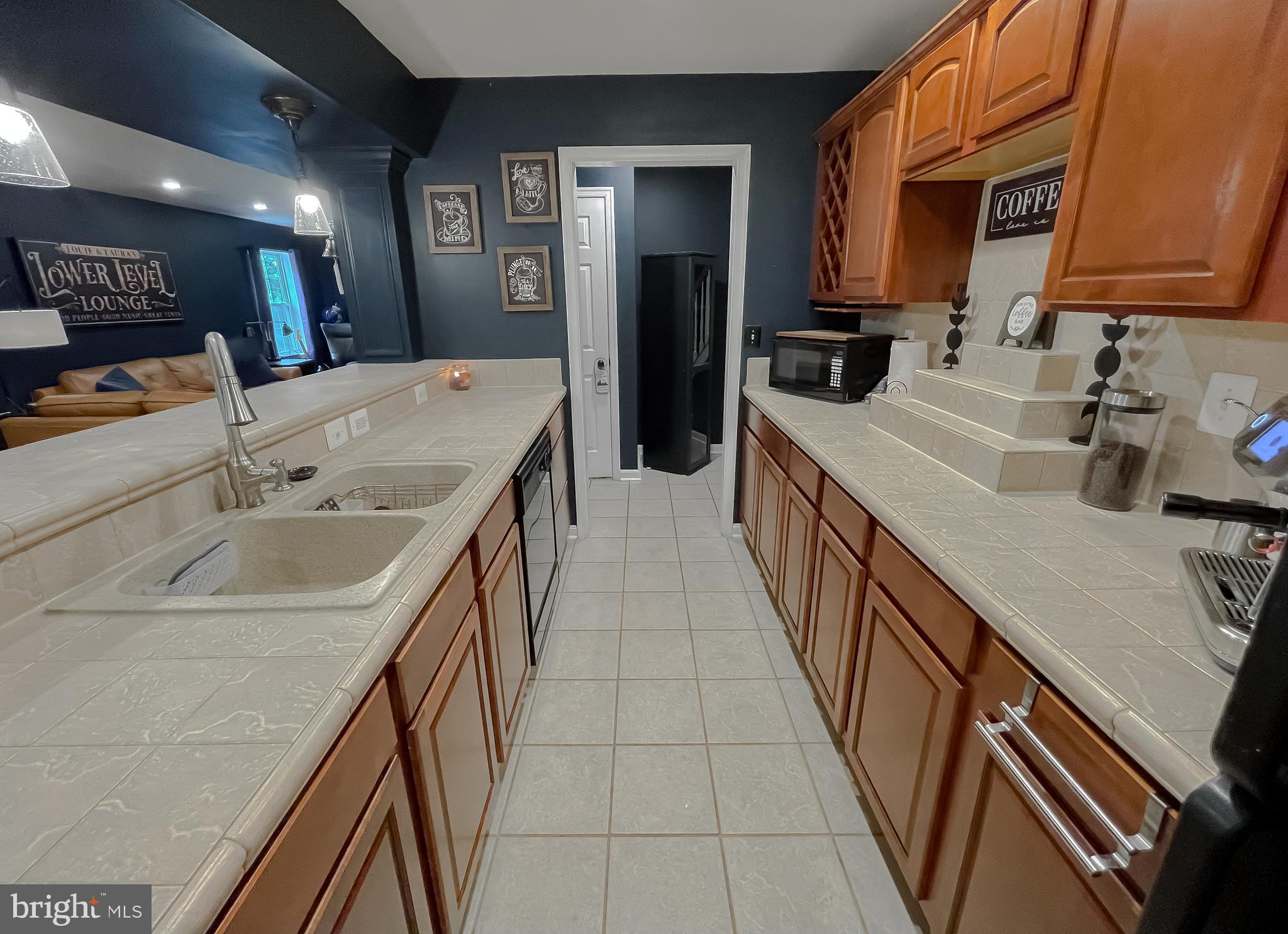 44906 GOLDEN EYE COURT