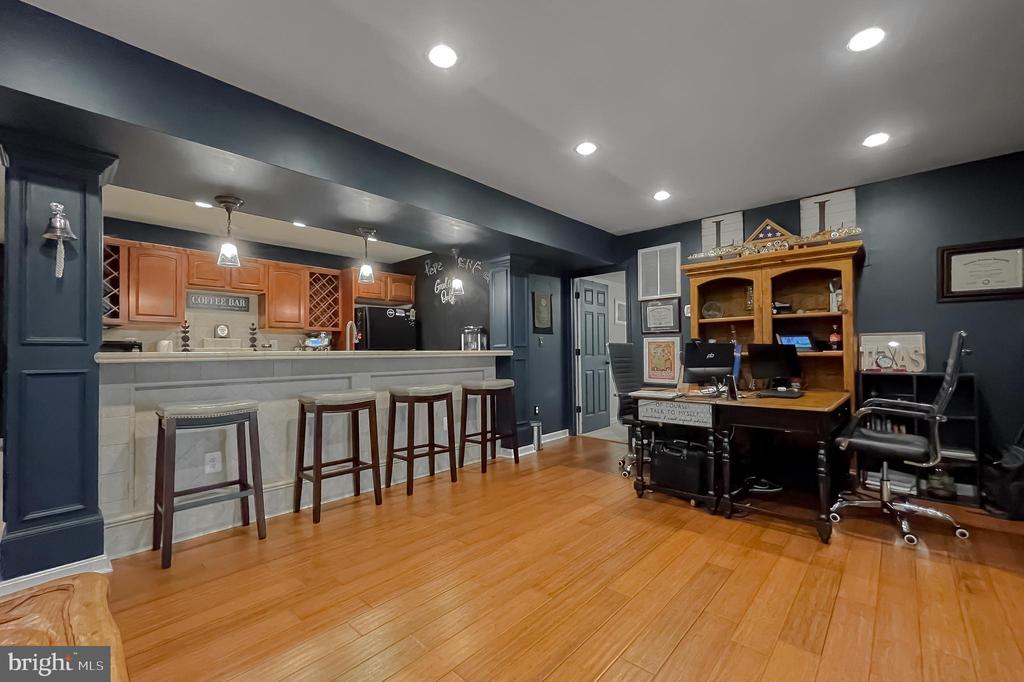 44906 GOLDEN EYE COURT