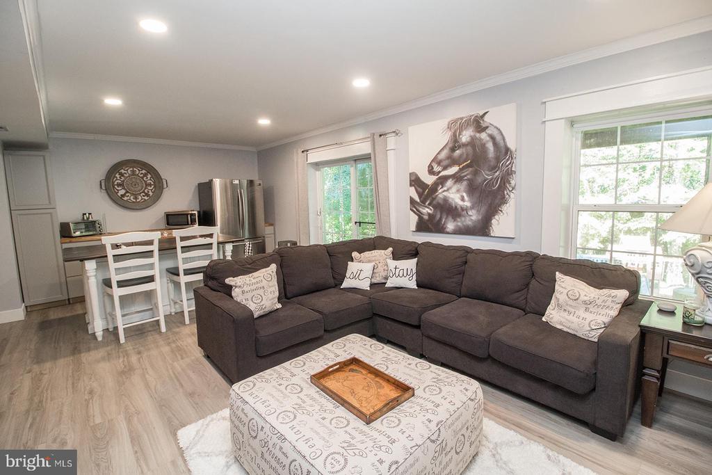 44906 GOLDEN EYE COURT