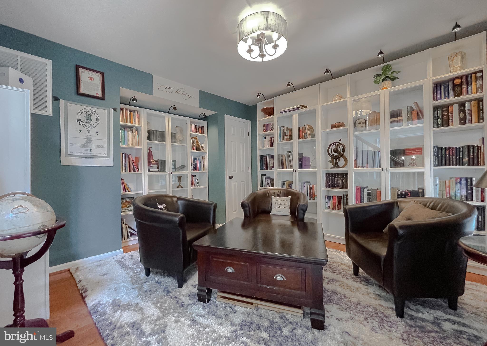 44906 GOLDEN EYE COURT