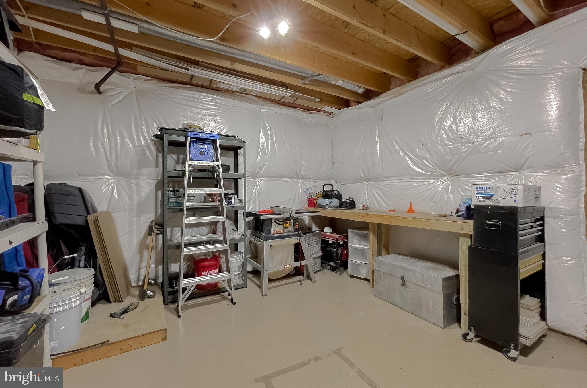 44906 GOLDEN EYE COURT