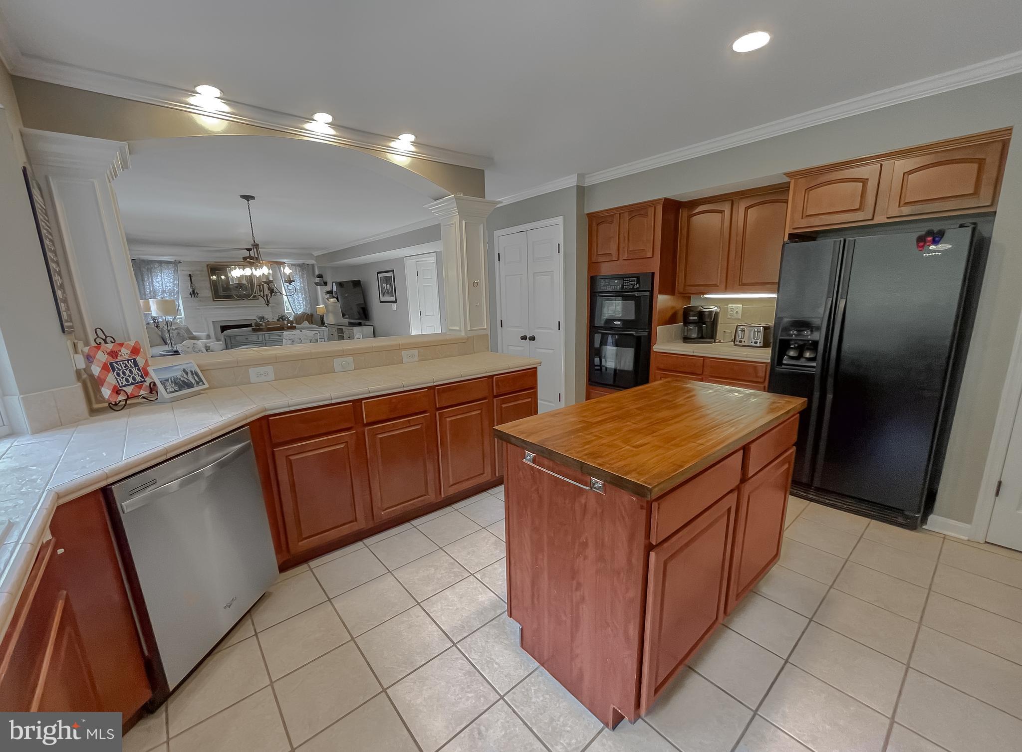 44906 GOLDEN EYE COURT