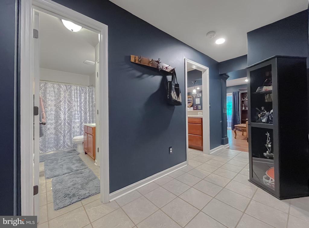 44906 GOLDEN EYE COURT