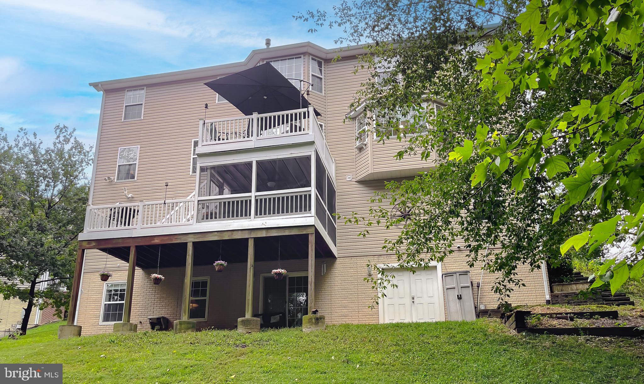 44906 GOLDEN EYE COURT