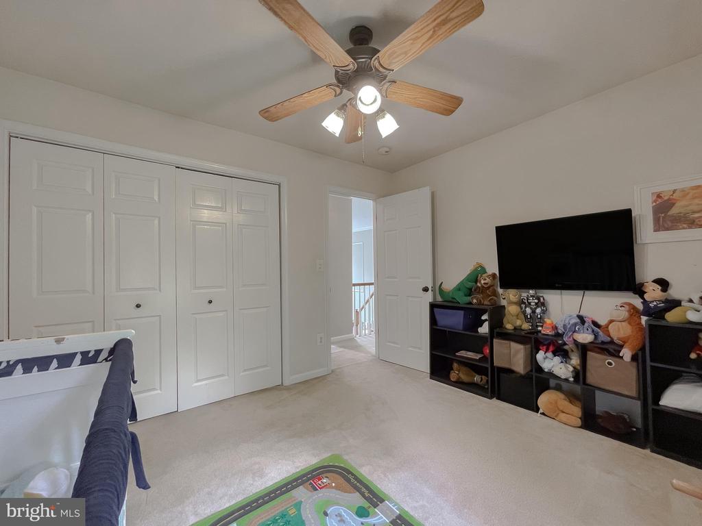 44906 GOLDEN EYE COURT