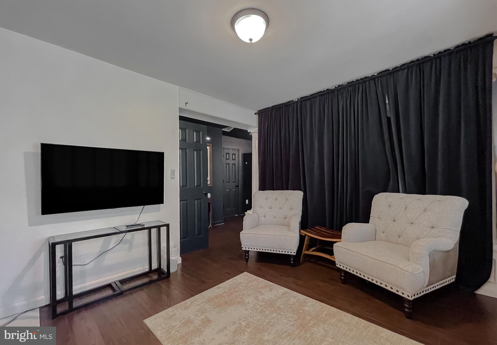 44906 GOLDEN EYE COURT