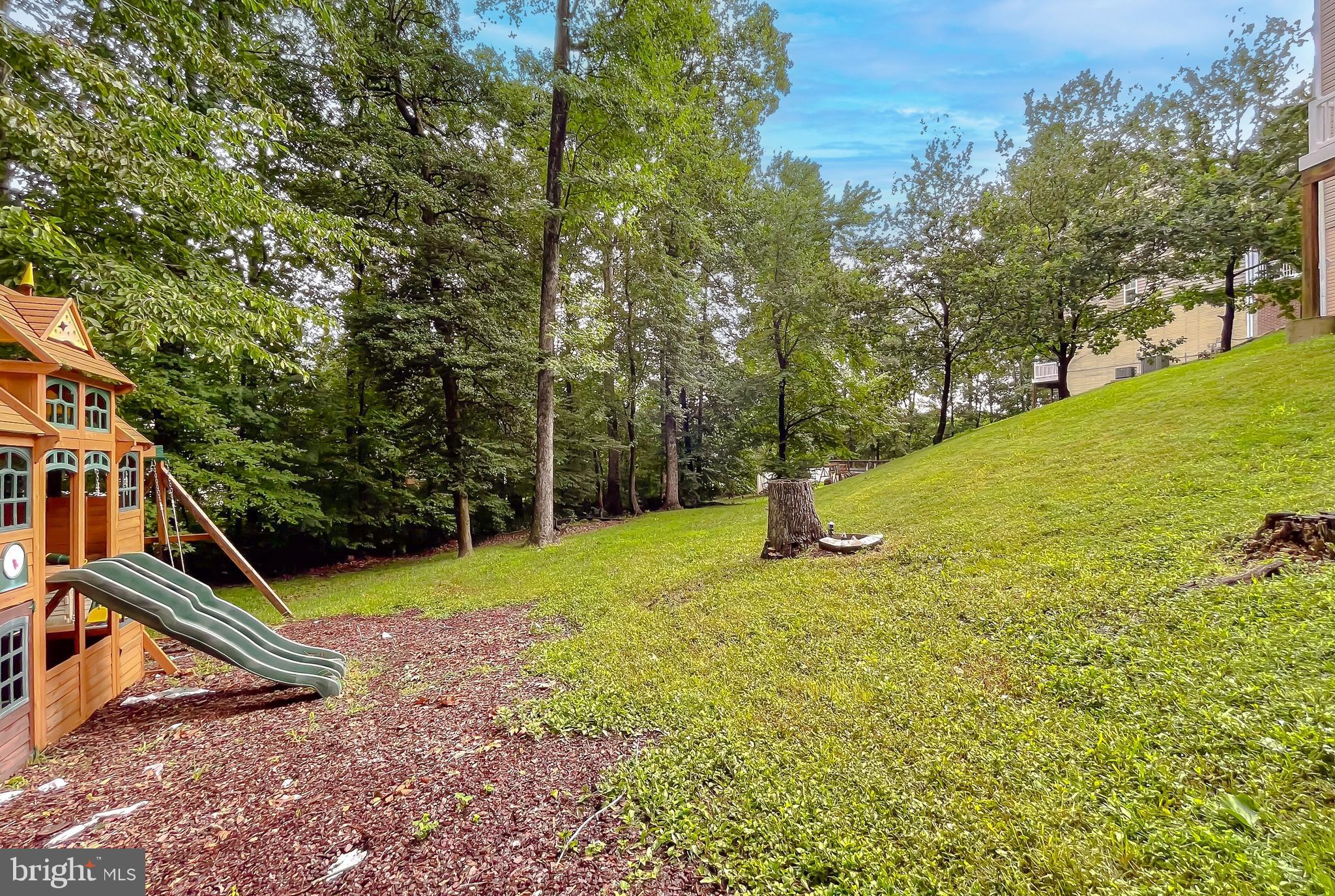 44906 GOLDEN EYE COURT