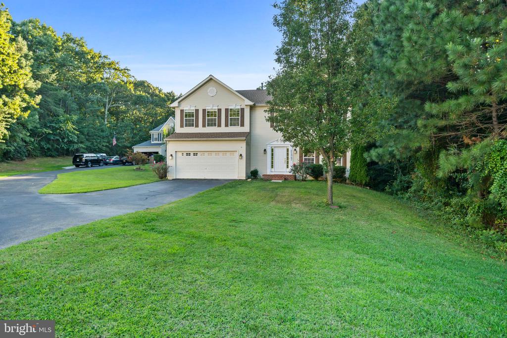 21347 BIRDSEYE COURT