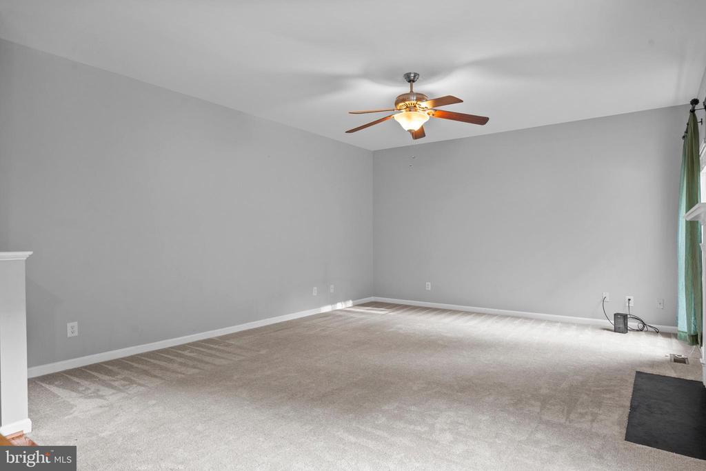21347 BIRDSEYE COURT