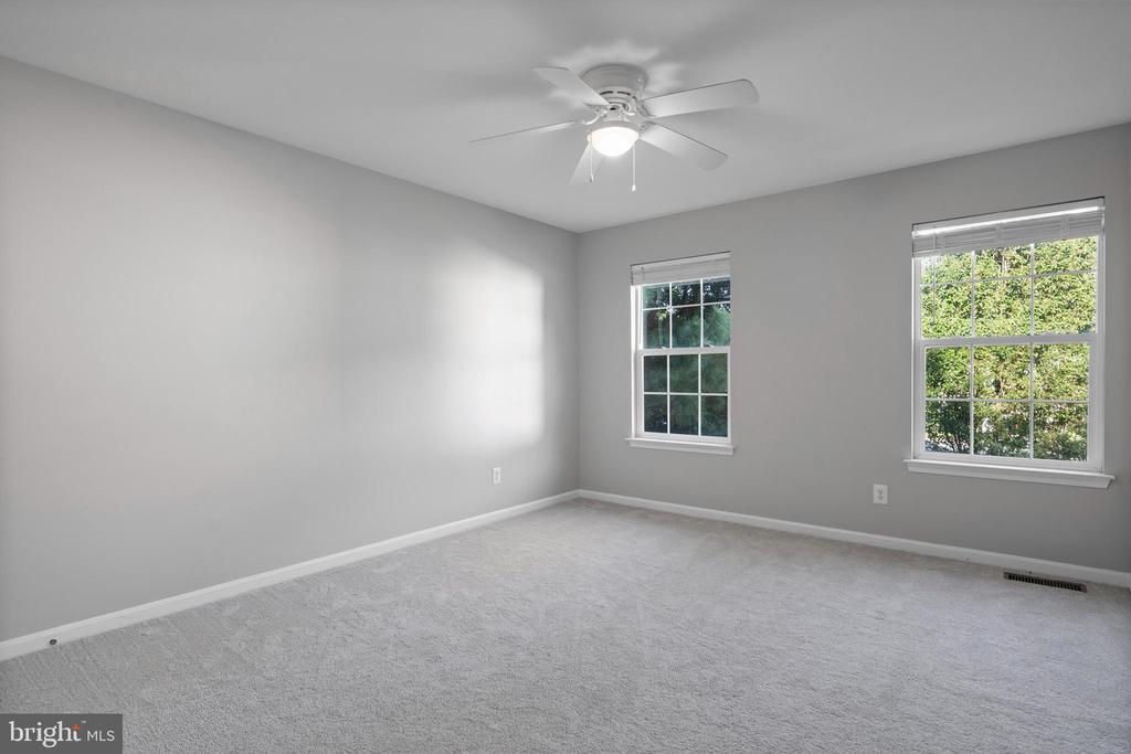 21347 BIRDSEYE COURT
