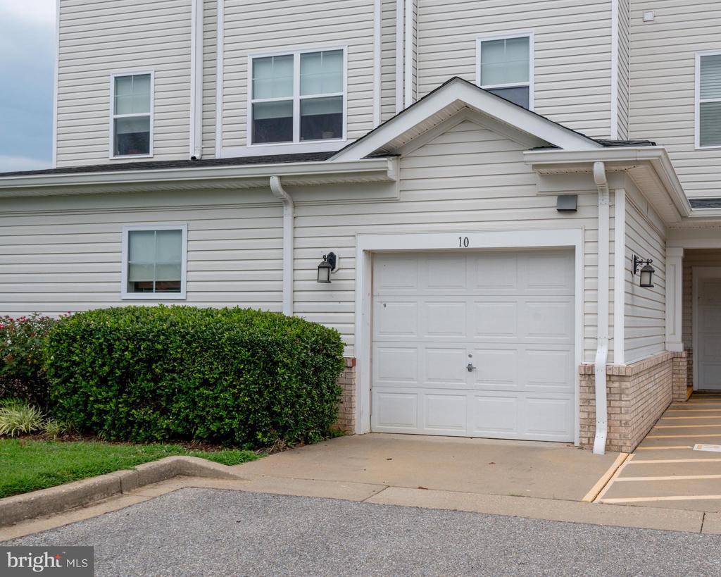 23560 F D R BOULEVARD Unit: 405