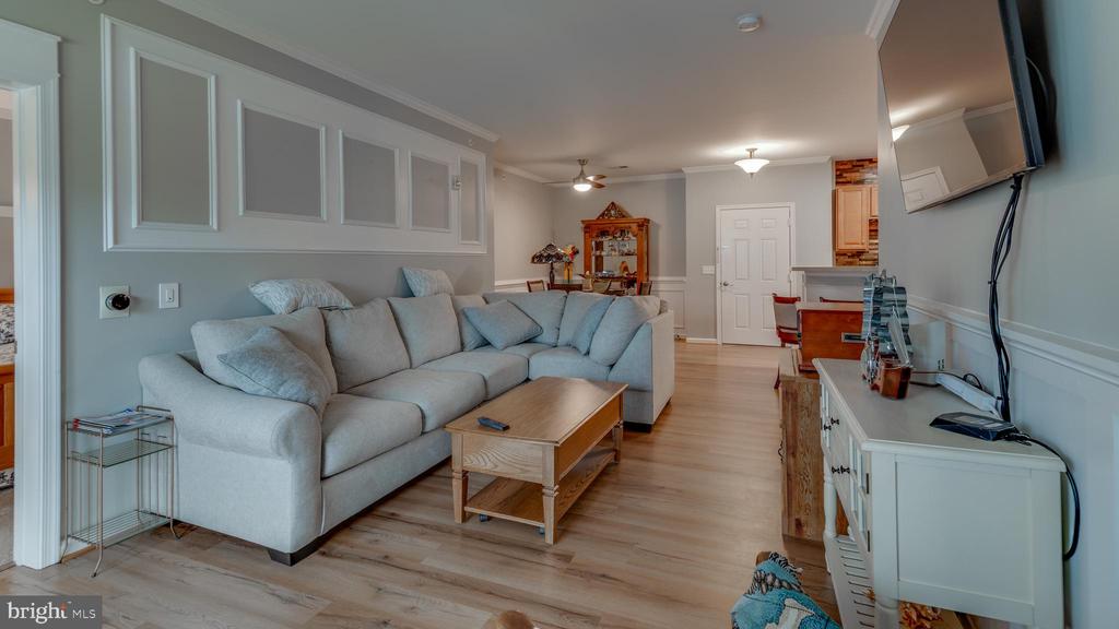 23560 F D R BOULEVARD Unit: 405
