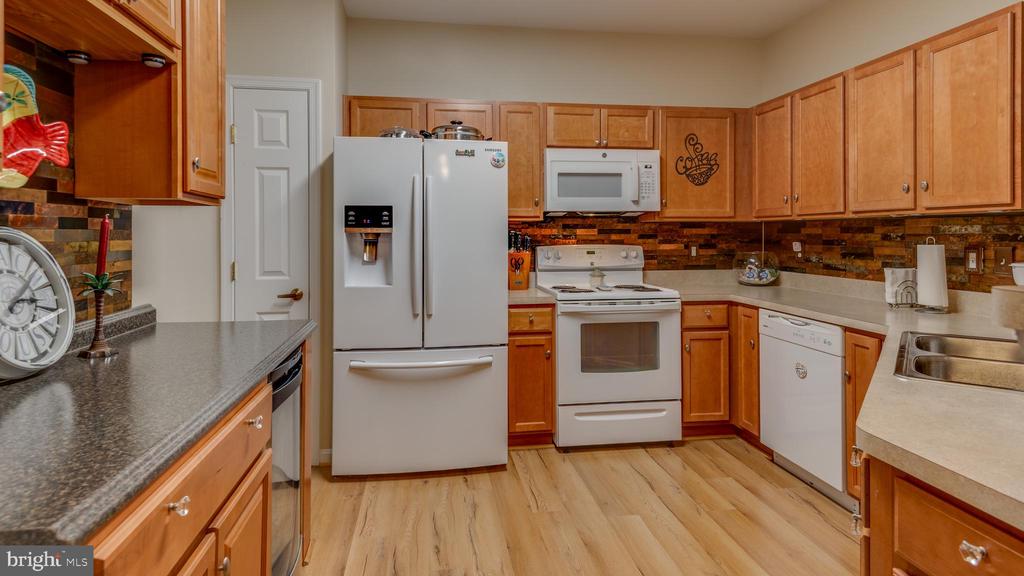 23560 F D R BOULEVARD Unit: 405