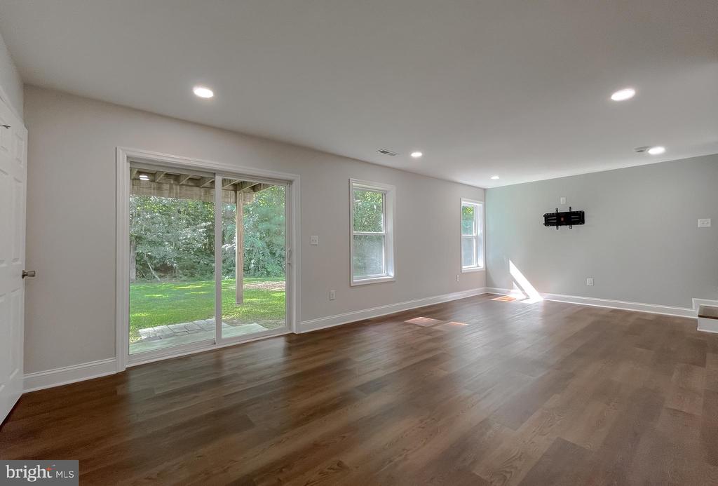 48875 GEORGE BONDS LANE