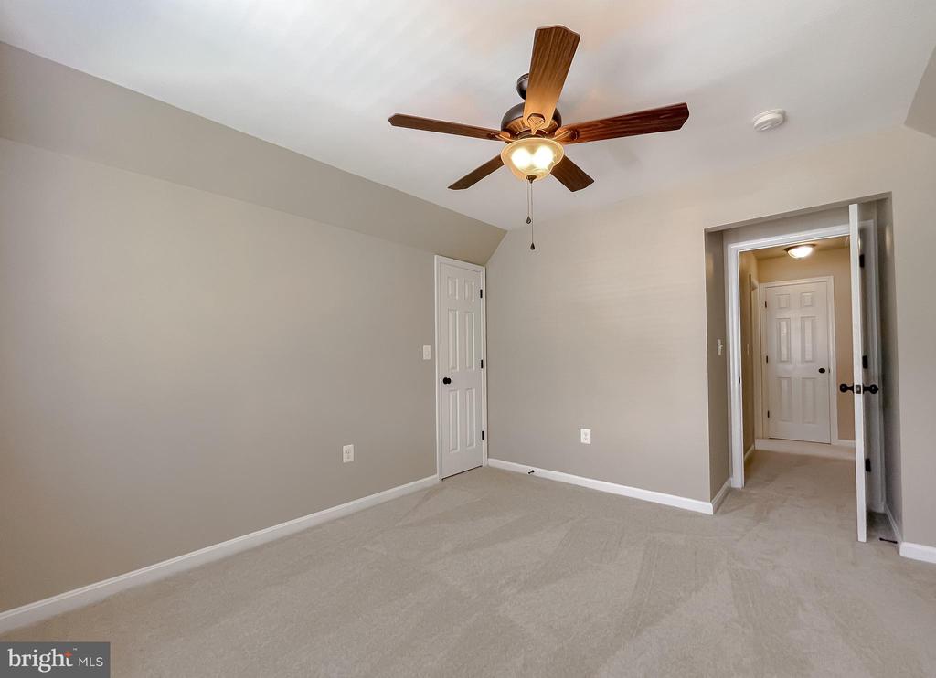 48875 GEORGE BONDS LANE