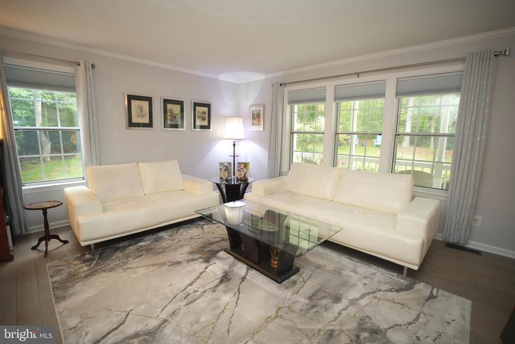 23185 PINEY WOOD CIRCLE