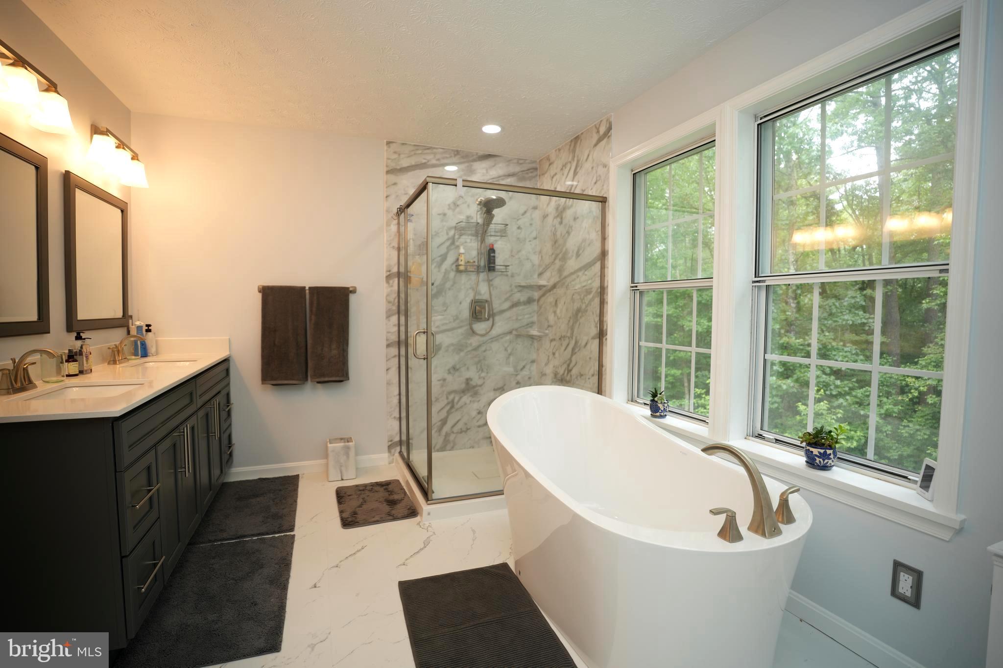 23185 PINEY WOOD CIRCLE