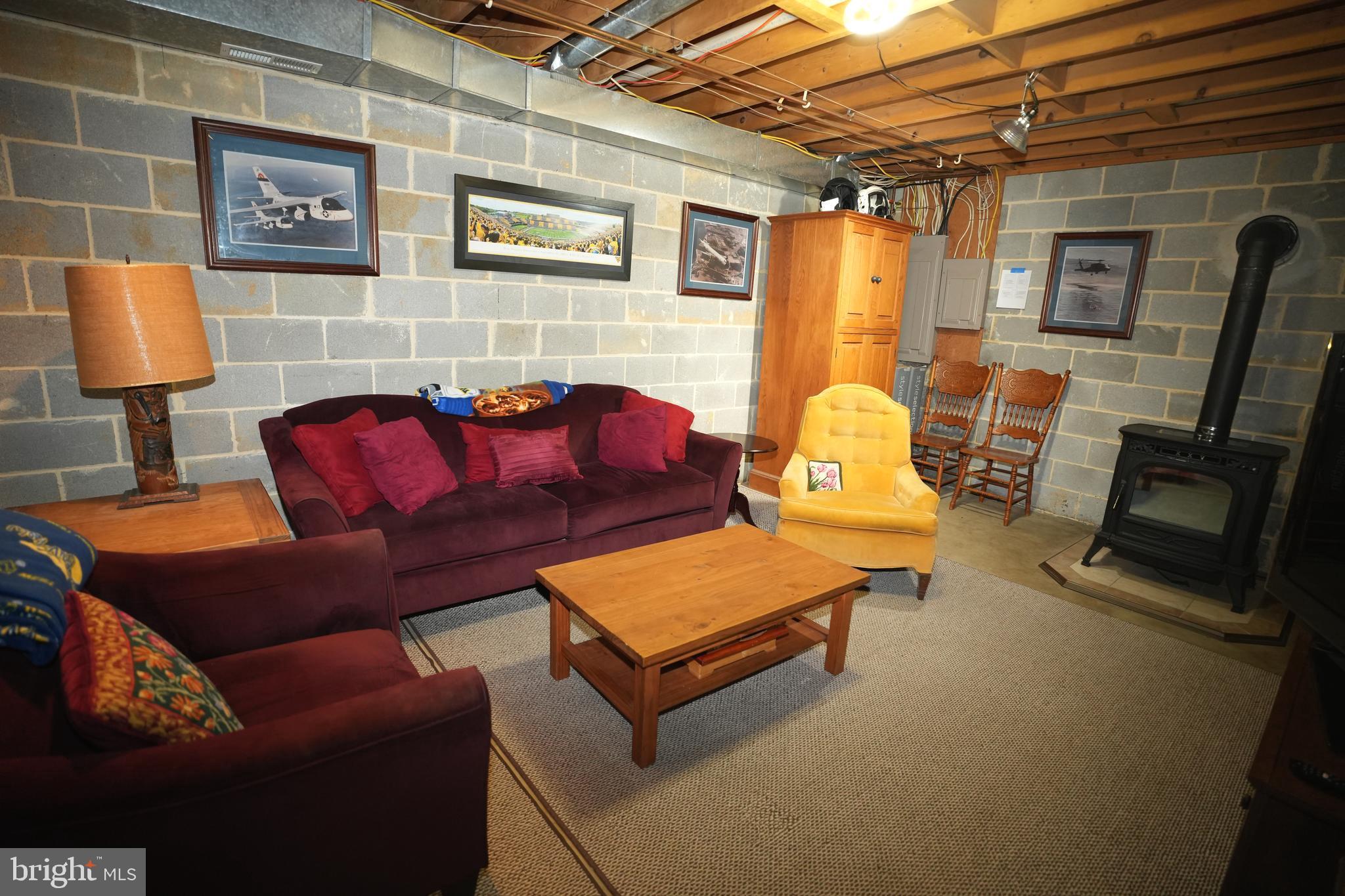23185 PINEY WOOD CIRCLE