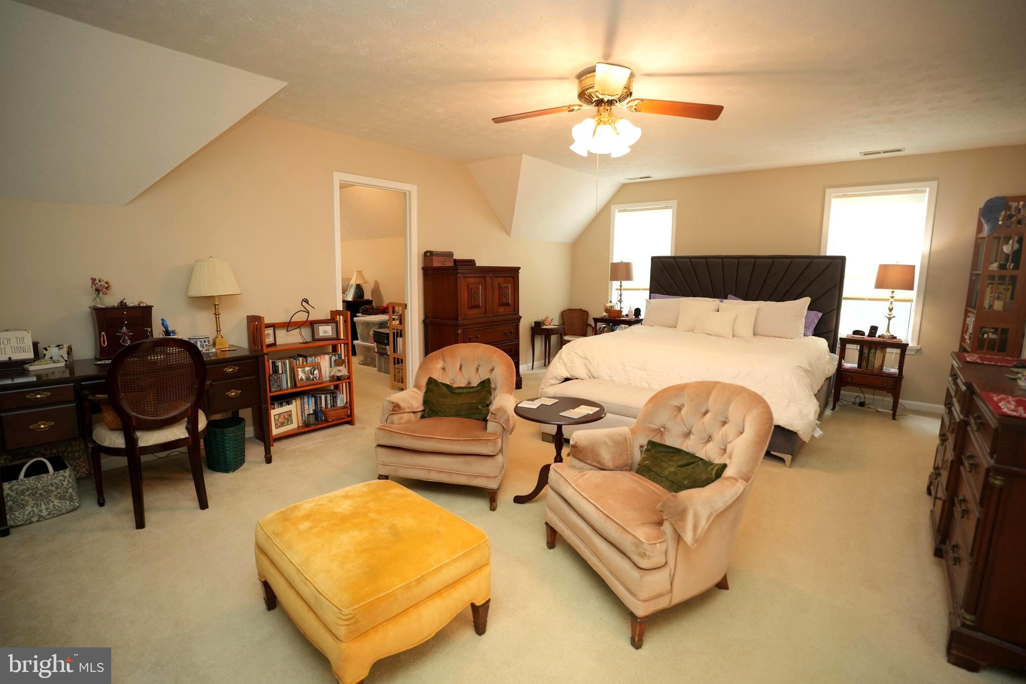 23185 PINEY WOOD CIRCLE