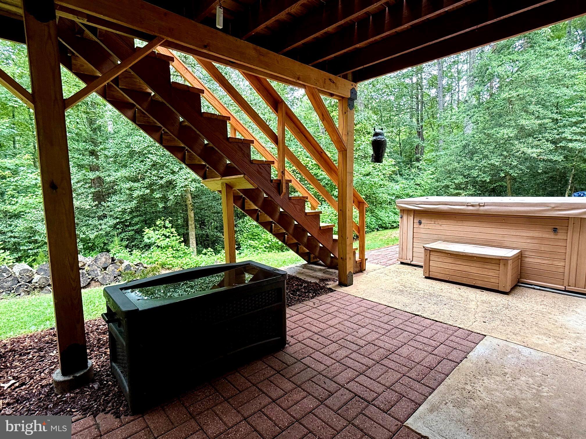23185 PINEY WOOD CIRCLE