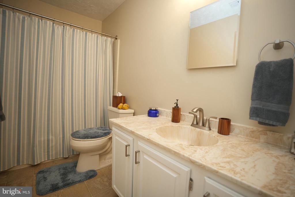 23185 PINEY WOOD CIRCLE