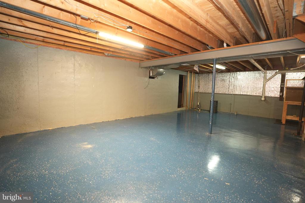 20814 DEER WOOD PARK DRIVE