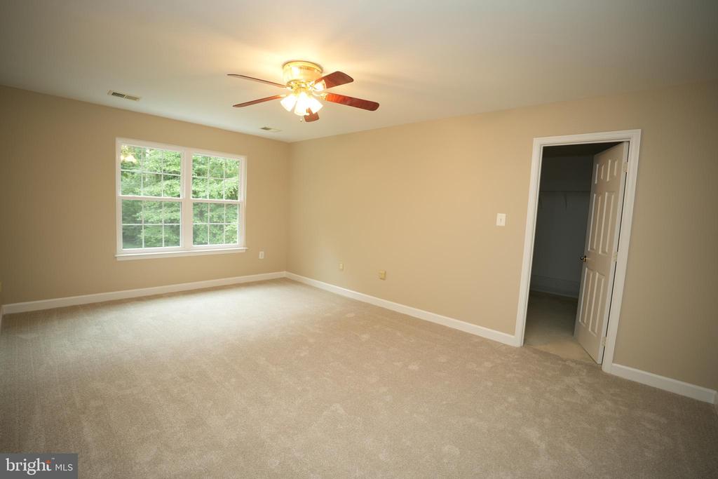 20814 DEER WOOD PARK DRIVE