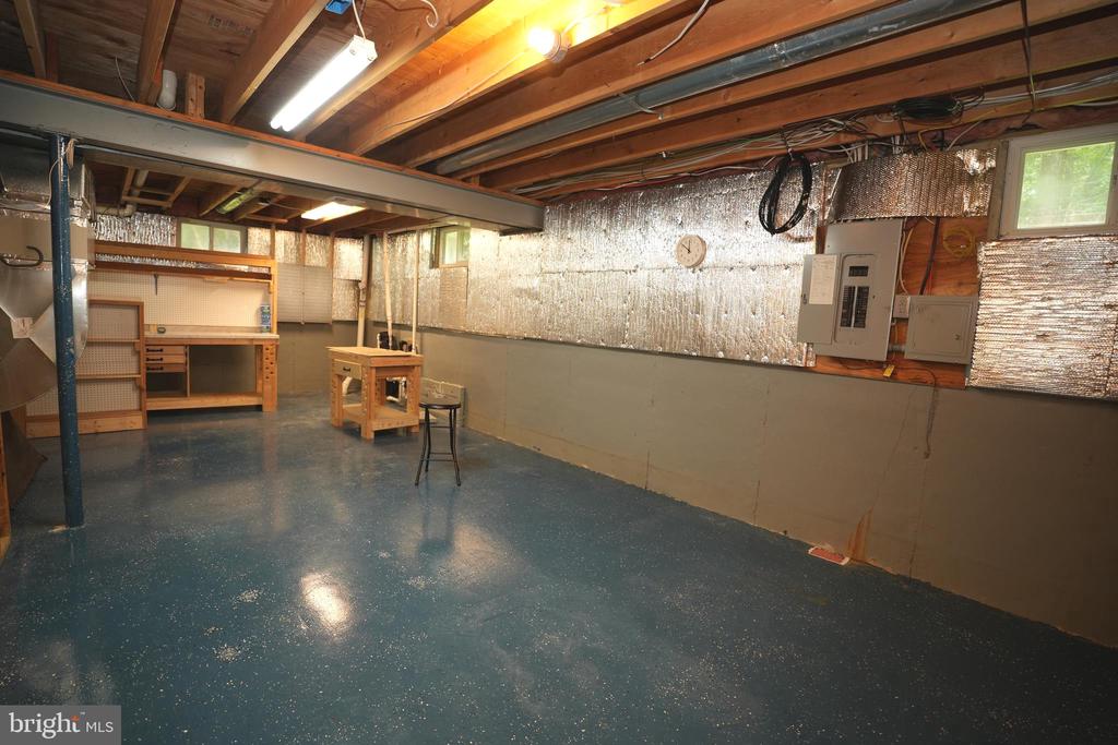20814 DEER WOOD PARK DRIVE