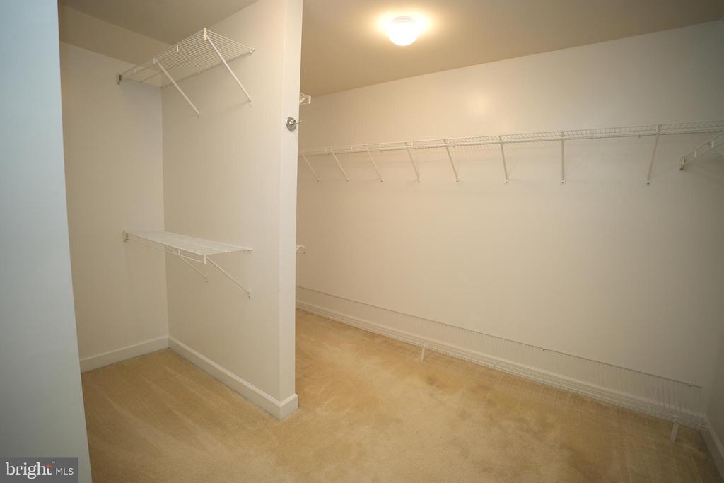 20814 DEER WOOD PARK DRIVE