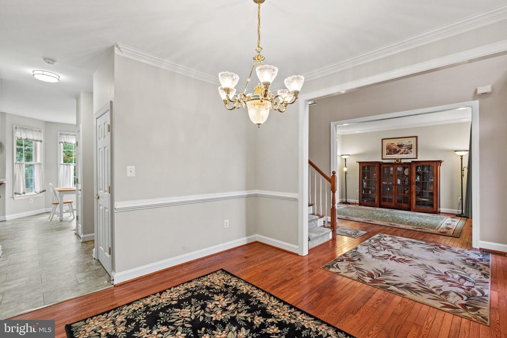 44297 READ COURT